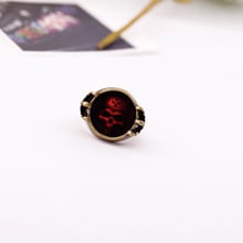 Jz0028 модные ювелирные изделия для костюма винтажные золотые кольца в стиле панк, удивительное красное кольцо Властелин черепа для женщин 2024 - купить недорого