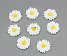 200pcs 20mm 2 tones Flower Beautiful daisy white yellow center Resin Daisy Cabochon Flatback Kawaii Jewelry DIY 2024 - buy cheap