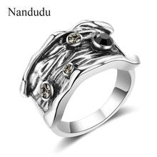 Nandudu Ретро Кольца серебряного цвета для женщин, Винтажное кольцо, стразы, кольцо на палец, женские широкие украшения для коктейля, вечеринки R1996 2024 - купить недорого