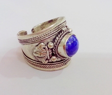 Регулируемое серебряное кольцо унисекс в стиле ретро, 10 шт., с резным цветком и кружевной инкрустацией, овальное, синее, Lapis Lazuli 2024 - купить недорого