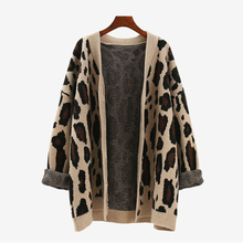 Suéter feminino folgado com estampa de leopardo, decote em v grosso, casaco de malha para outono 2024 - compre barato