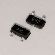 10 шт. LM4040DIM3-4.1/NOPB LM4040DIM3-4.1 LM4040DIM3 упаковка SOT23-3 патч 3 в эталонный чип напряжения новый оригинальный 2024 - купить недорого