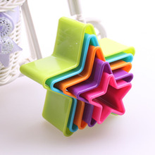 Новая портативная разноцветная Пластиковая форма для детского печенья и печенья, форма для печенья, инструменты для выпечки, случайный цвет 2024 - купить недорого
