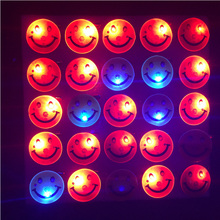 100pcs/lot Gafas Led party Led Smiley Badge Yellow Smile Flashing Light Up Brooch Toys Glow Disco Ktv Party Christmas Halloween 2024 - buy cheap