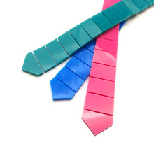 Corbata de plexiglás de Color liso, brillante, a la moda, colorida, delgada, rayada, de estilo informal, varios colores 2024 - compra barato