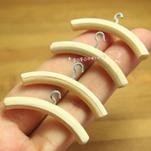 Dollhouse Miniature 1:12 Bedroom 4 Pieces Wooden Hangers Length 3.5cm RE1114A 2024 - buy cheap