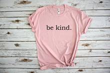 OKOUFEN Be Kind, Женская Повседневная футболка с буквенным принтом, летняя футболка с коротким рукавом, Новая модная женская модель, Прямая поставка 2024 - купить недорого