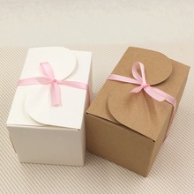 Caja de embalaje de papel Kraft para fiesta de boda, embalaje de Chocolates, pasteles pequeños, regalos, cajas de dulces de 9x6x6cm, regalo hecho a mano y cinta, 20 Uds. 2024 - compra barato