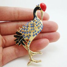 Великолепная синяя птица с красным краном, Хрустальная брошь золотого цвета со стразами 2024 - купить недорого