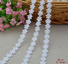 20 Meters/lot 9mm White Daisy Flower Lace Trim For Clothes Accessories  Hot Sale Embroidered Lace Trimming 2024 - buy cheap