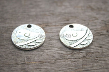 Abalorios de plata tibetana antigua, 10pcs-Lovebirds, colgantes de Ave/abalorios de 25mm 2024 - compra barato