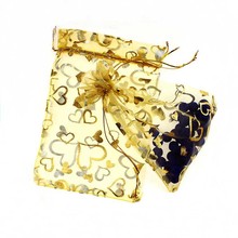 17*23 см 50 шт. золотые подарочные пакеты в форме сердца для ювелирных изделий/свадьбы/рождества/дня рождения, мешок из пряжи с ручками, упаковка, сумки из органзы 2024 - купить недорого