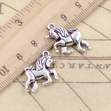 10 piezas encantos caballo unicornio 19x16mm bronce tibetano Color plata colgantes joyería antigua fabricación artesanal DIY 2024 - compra barato