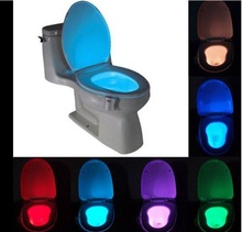 Светодиодный ночник с датчиком движения PIR, 8 цветов, автоматический туалетный светильник 2024 - купить недорого