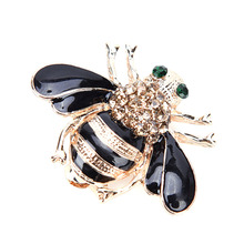 1pcs Vintage Bee Rhinestone Alloy Brooch Pin Women Crystal Insect Gold Color Bee Pins Jewelry Accessories Europe Brooch Design 2024 - buy cheap