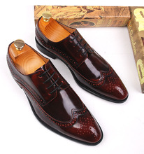 Handmade Mens Carved Dress Wedding Oxfords Shoes 2018 Spring Autumn Male Runway Fashion Italian Leather Real Shoes Sapatos 2024 - buy cheap
