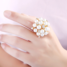 Золотое кольцо с большой жемчужиной в форме цветка, регулируемые кольца с кристаллами для женщин и девушек, новые элегантные свадебные вечерние ювелирные изделия, подарок 2024 - купить недорого