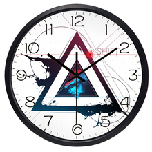 Космический язык Математика геометрический треугольник новый дизайн гостиная настенные часы домашний декор бесшумные кварцевые часы 2024 - купить недорого
