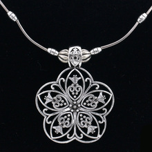 Hocole colares de prata tibetanos, joias vintage com corrente de metal esculpido para mulheres, colares com pingentes de flores 2024 - compre barato