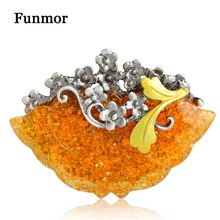 Funmor Classic Yellow Flowers Shape Brooches Pendant For Women Lady Gifts Anniversary Party Jewelry Lapel Pins Resin Metal Badge 2024 - buy cheap