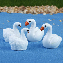 100 Pcs Creative Lovers Swans wholesale Landscapes Gardening Potting  Props Resin Animals Little Ornaments 2024 - buy cheap