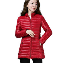Abrigo ligero de algodón para mujer, chaqueta ajustada de largo medio para otoño e invierno, mantiene el calor, talla grande, novedad 2024 - compra barato