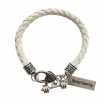 Pulsera trenzada de cuero blanco para levantamiento de pesas CrossFit Fitness mancuerna Barbell Charm "Never Give Up" 2024 - compra barato