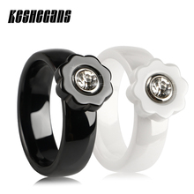 Anéis femininos clássicos flores cerâmicas, anéis 6mm de largura macio cristalino elegante anel de noivado joia fashion para meninas 2024 - compre barato