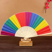 20 pcs Lote/lote Nova chegou 21 cm Rainbow Presentes Do Partido Do Evento da Festa de Casamento Ventilador de Mão Ventilador de Mão 2024 - compre barato