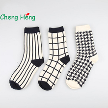 Cheng Heng 12 Pairs/Bag New Hot Summer Retro men's Socks Simple Style Vertical Stripes Houndstooth Pattern Socks 2024 - buy cheap