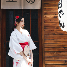 Женское винтажное белое платье, традиционное японское кимоно, летний халат в стиле юката, одежда для косплея, одежда для выступлений 2024 - купить недорого