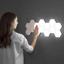 Thrisdar-Lámpara LED de pared con Sensor táctil, creativa, cuántica, Modular, hexagonal, magnética, para pared de dormitorio 2024 - compra barato