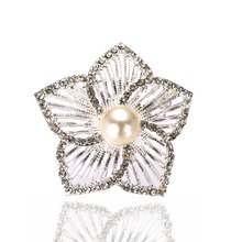 Sparkly Silver Plated Rhinestone Crystal Diamante 5 Petal and Star Flower Brooch with Ivory Pearl 2024 - buy cheap