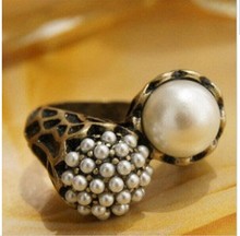 Женское Винтажное кольцо в стиле ретро с имитацией жемчуга 2024 - купить недорого