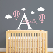 Pegatina de pared personalizada con nombre, globo de aire caliente con letras iniciales, para habitación de bebé y niña, bricolaje, decoración de pared para guardería, L153 2024 - compra barato