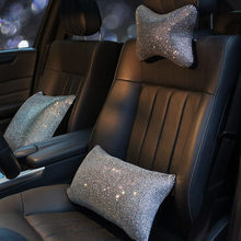 Travesseiro de pelúcia para encosto de assento de carro, luxuoso, cristal diamante, almofada de suporte de cintura para carro, para aliviar a fadiga, enfeite de carro 2024 - compre barato