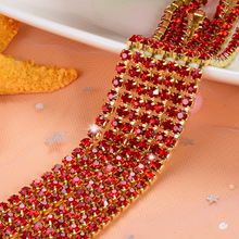 SIJISHUIZUAN-Cadena de diamantes de imitación base dorada, cristal rojo, 5 yardas por pieza, para vestido de boda y carcasa de teléfono móvil 2024 - compra barato