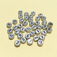 Frete grátis contas de contas de plástico e letras redondas planas 4*7mm 3600 tamanhos prata 0-9, joias em acrílico e contas de letras do alfabeto 2024 - compre barato