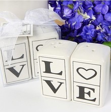 LOVE Salt & Pepper Shakers 12sets/lot=24pcs/lot for Wedding Decoration Articles Party Favors Supplies Free Shipping 2024 - buy cheap