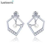 Luoteemi новый тонкий Для женщин белого золота-Цвет Jewelry Очаровательный Уникальный Дизайн имитация жемчуга уха куртка CZ Серьги-гвоздики партии 2024 - купить недорого