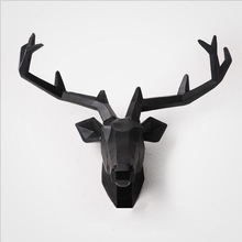 Настенная 3D Полимерная декоративная голова оленя, украшение для гостиной, крыльца, скульптура животного, ремесла, настенные подвесные аксессуары 2024 - купить недорого