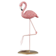 Nórdico rosa flamingo ornamentos criativo resina decoração artesanato estatuetas miniaturas presente de aniversário acessórios para casa moderna 2024 - compre barato