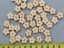 800 pcs of kawaii Cute little flower wood Wooden buttons size 12mm little flower wood buttons unvarnished D25 2024 - купить недорого
