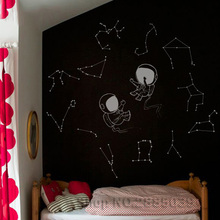 Два астронавта с созвездиями, настенные наклейки, звезды, наклейки для детской комнаты, DIY настенные наклейки с созвездиями, фрески, домашний декор LC580 2024 - купить недорого