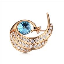 2022 New Crystal Brooch Peacock Bead High End Jewelry Crystal From Swarovskis 5 colors Suitable for Women Female on any occasion 2024 - buy cheap