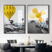 Lienzo de arte de pared de coche con globo aerostático amarillo nórdico, póster e impresión de paisaje blanco y negro, lienzo para decoración de sala de estar Morden 2024 - compra barato