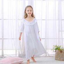 Летняя новая хлопковая ночная рубашка для маленьких девочек, мягкая кружевная ночная рубашка принцессы, белая свободная детская сорочка с круглым вырезом Детская Пижама, ночное белье Y320 2024 - купить недорого