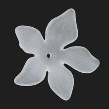 DoreenBeads casquillos de cuentas acrílicas hallazgos flor blanca esmerilada (ajuste de cuentas de 24mm) 26x29mm,100 Uds 2024 - compra barato
