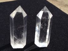 xd j00612 2 NATURAL CLEAR QUARTZ CRYSTAL POINT HEALING 2024 - buy cheap