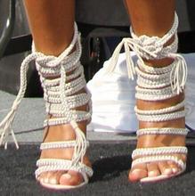 Sandálias femininas gladiador, sapatos de salto fino com cordas e borla, com tiras, amarelo, branco ou preto, para o verão, sapatos de celebridade 2024 - compre barato